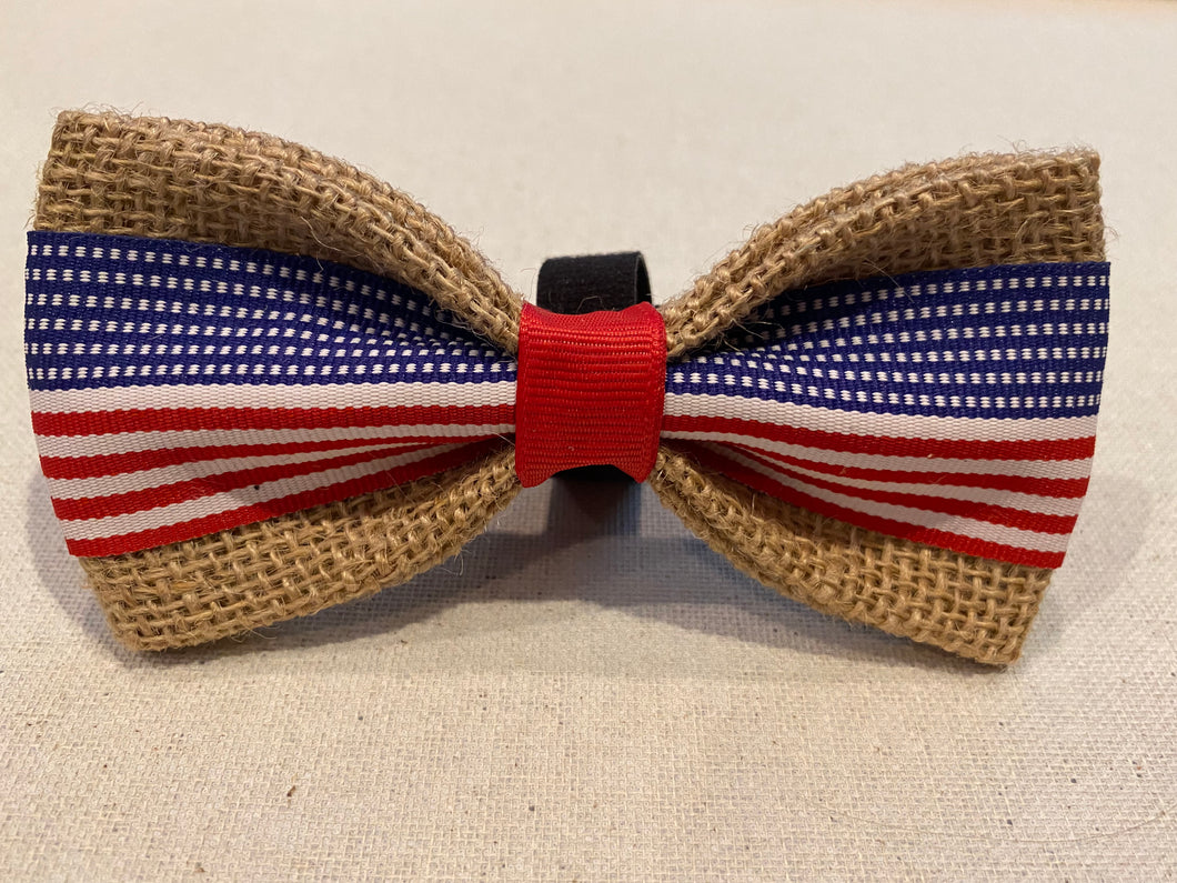 Flog with stripes bow-tie